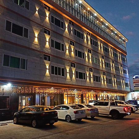 Emmaus Condotel Angeles Εξωτερικό φωτογραφία