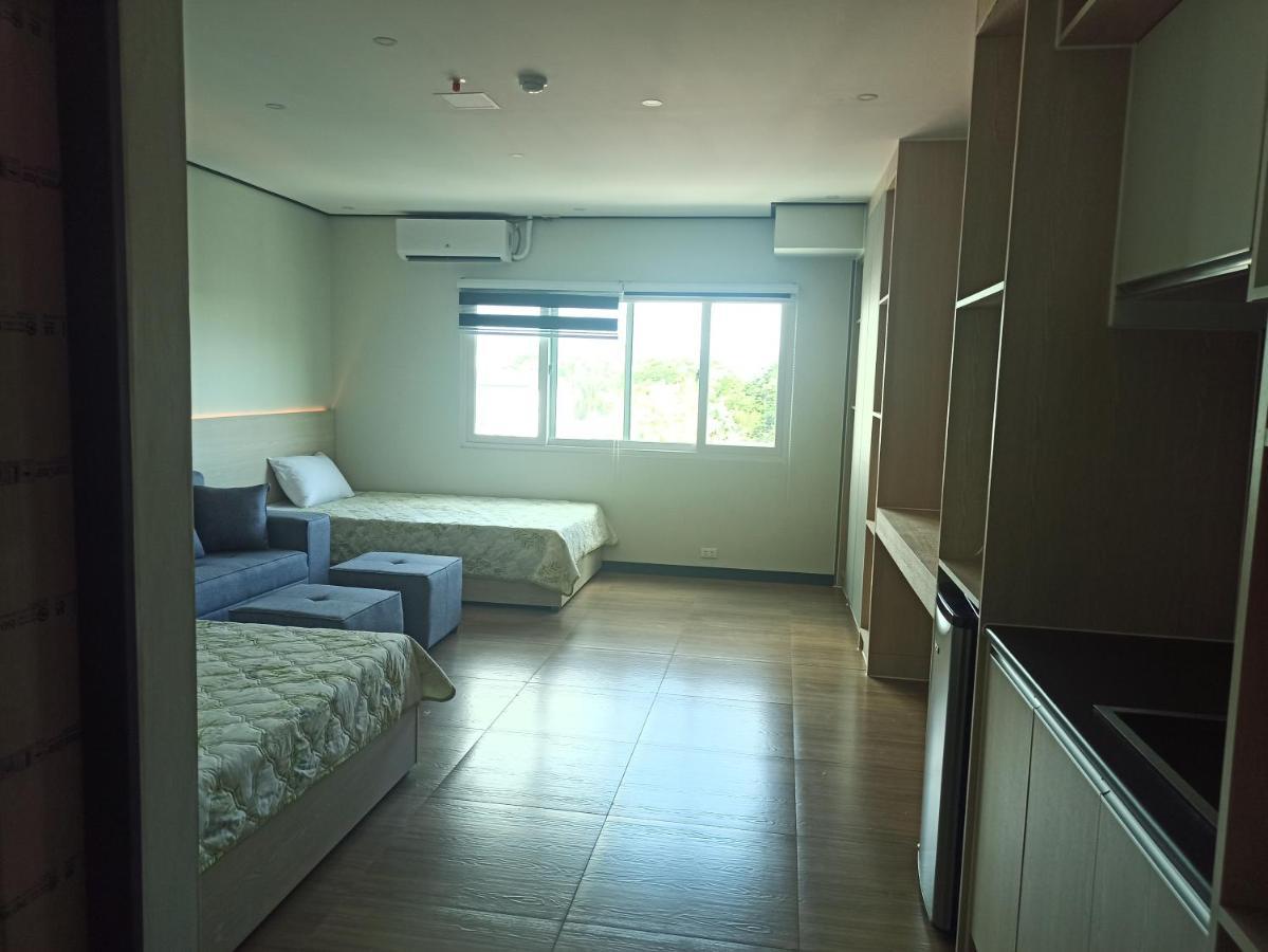 Emmaus Condotel Angeles Εξωτερικό φωτογραφία