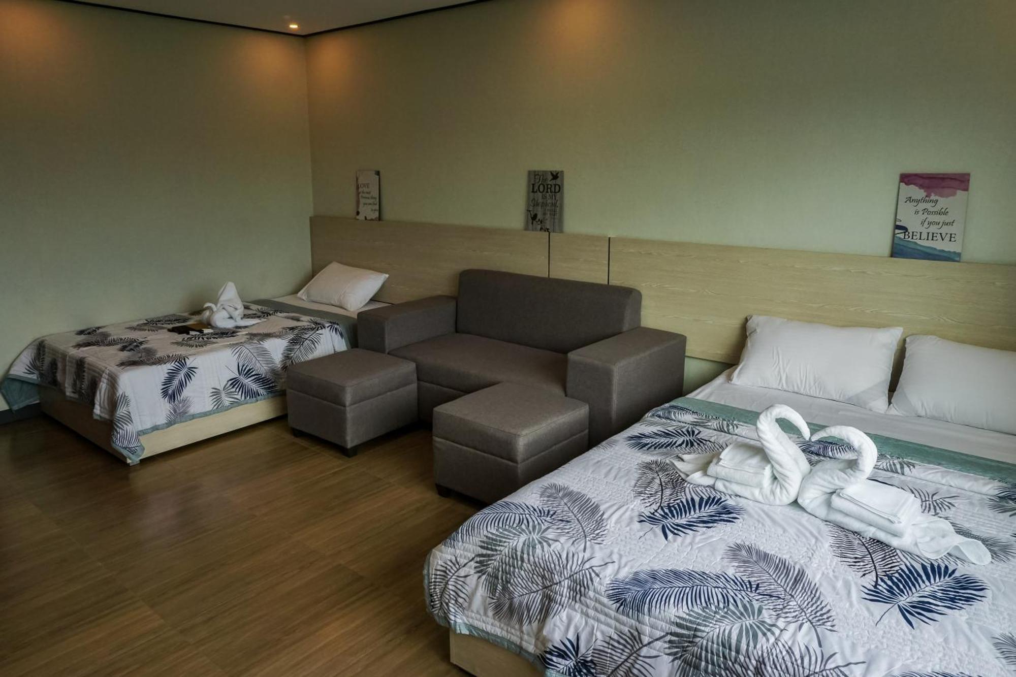 Emmaus Condotel Angeles Εξωτερικό φωτογραφία